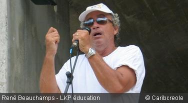 “LKP : La grève continue dans les établissements scolaires” http://bit.ly/1AGQd #Guadeloupe | Via HelloTxt